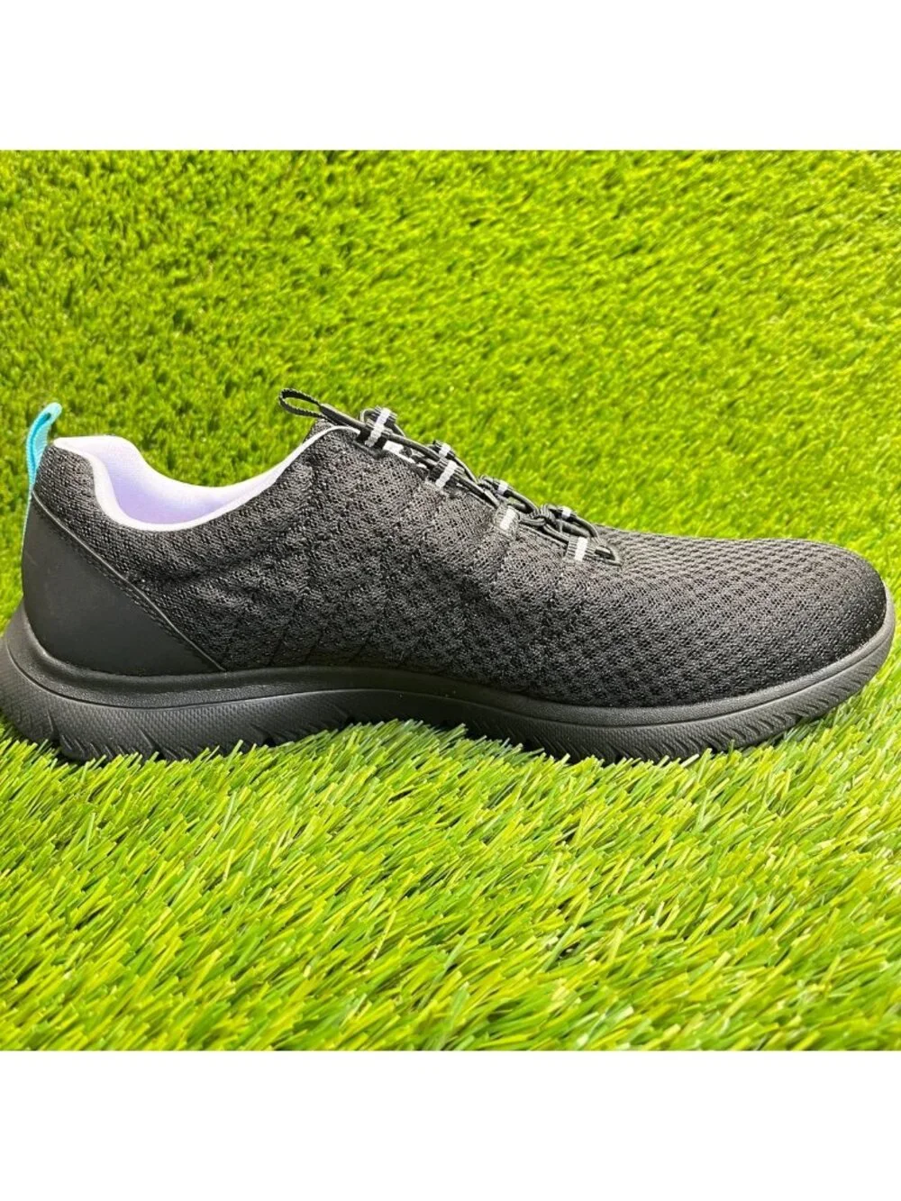 Skechers please review